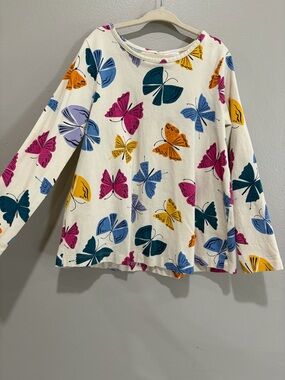 Hanna Andersson Cream Long-Sleeve Tee with Colorful Butterflies size 6-7